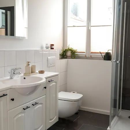 Klein, Fein Und Ausgestattet - Charmante Zum Besten Preis Apartament